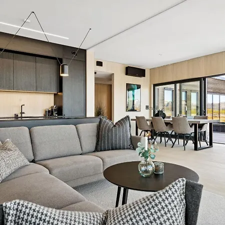 Luxury In Beautiful Lofoten With Jacuzzi And Sauna Kleppstad