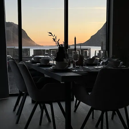 Luxury In Beautiful Lofoten With Jacuzzi And Sauna