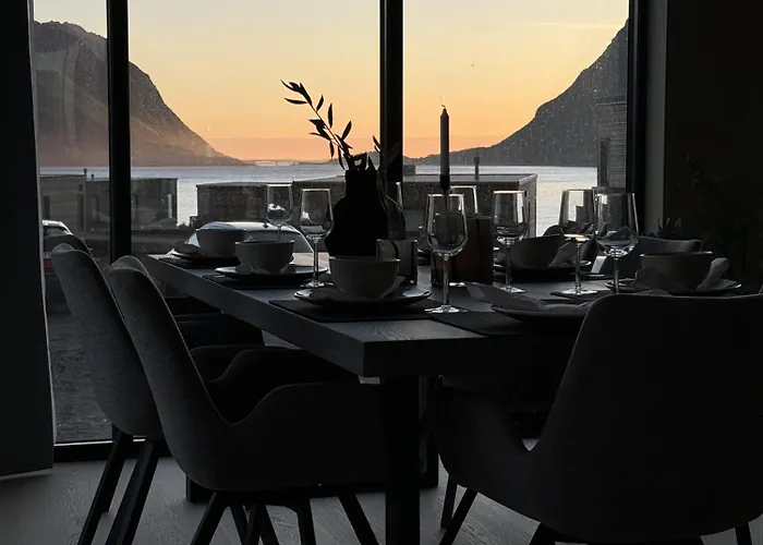 Luxury In Beautiful Lofoten With Jacuzzi And Sauna