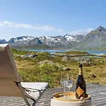 Luxury In Beautiful Lofoten With Jacuzzi And Sauna Lägenhet Kleppstad
