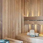 Luxury In Beautiful Lofoten With Jacuzzi And Sauna Lägenhet *