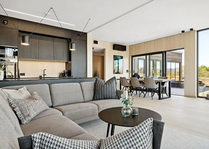 Luxury In Beautiful Lofoten With Jacuzzi And Sauna Kleppstad